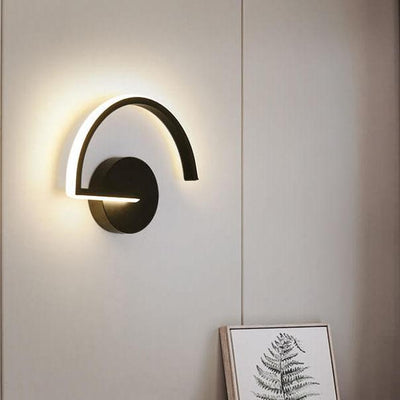 Moderne, minimalistische Curves Line-LED-Wandleuchte aus Aluminium mit 1 Licht