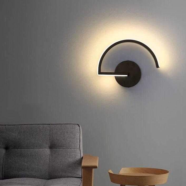 Moderne, minimalistische Curves Line-LED-Wandleuchte aus Aluminium mit 1 Licht