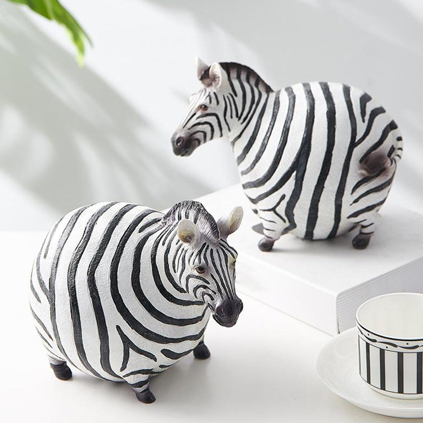 Moderne süße Zebra Harzfiguren