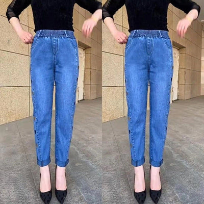 Women's High-Elasticity Heart Pattern Embroidered Jeans